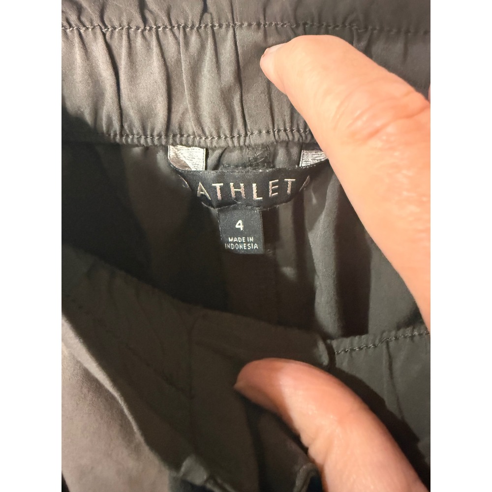 Athleta Trekkie North Shorts Grey Paperbag Waist Hiking Casual Womens 4 - Picture 2 of 3